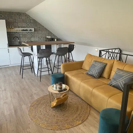 Apartment 2 *